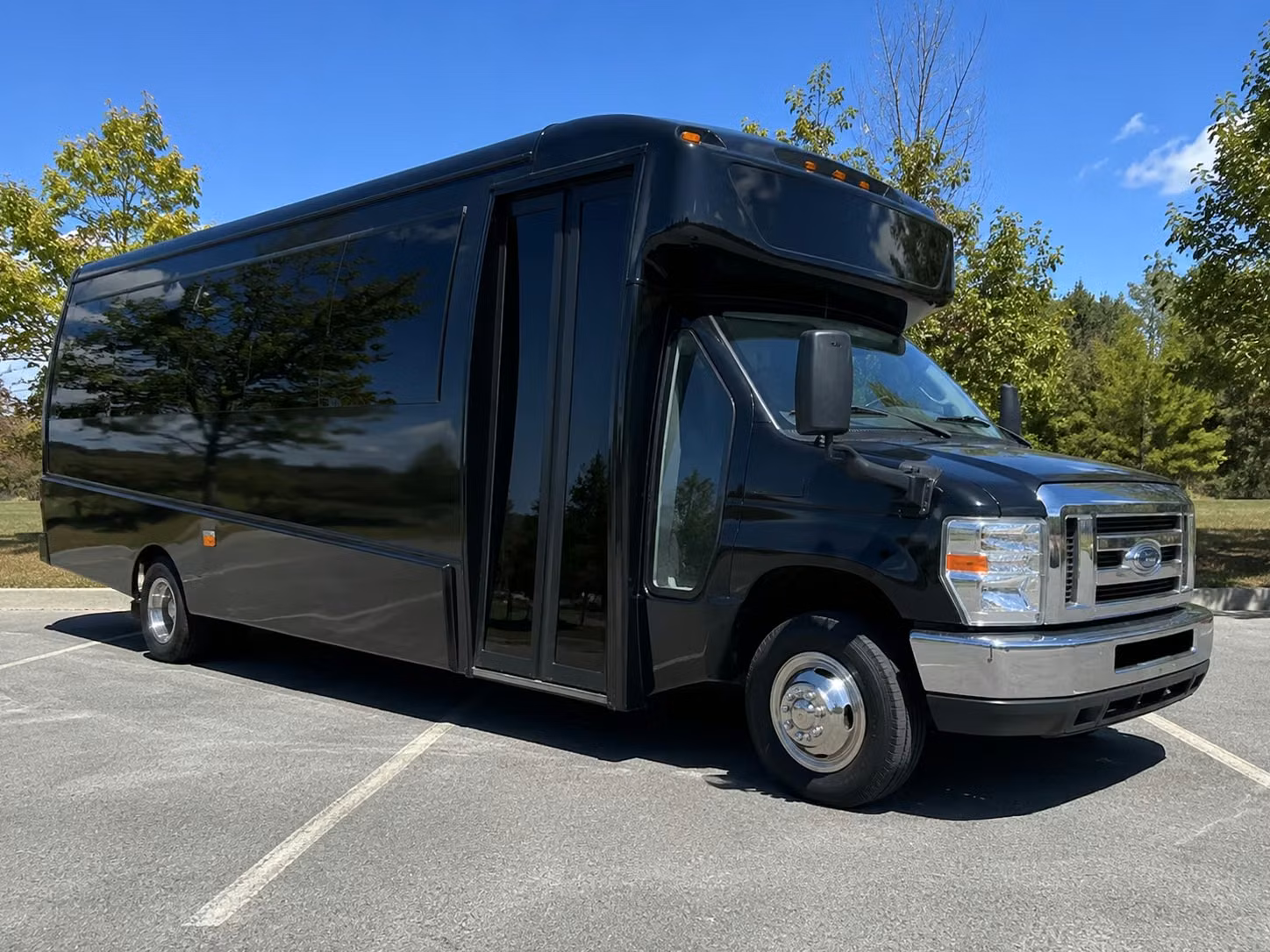 minibus rentals for smaller bellevue prom friend groups